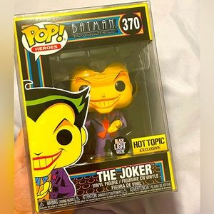 Funko Pop! Blacklight The Joker - Batman The Animated Series - DC Hot Topic 370